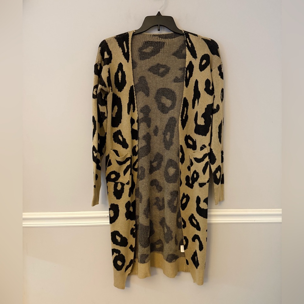 Amazon cheetah tan & black long open cardigan. XL